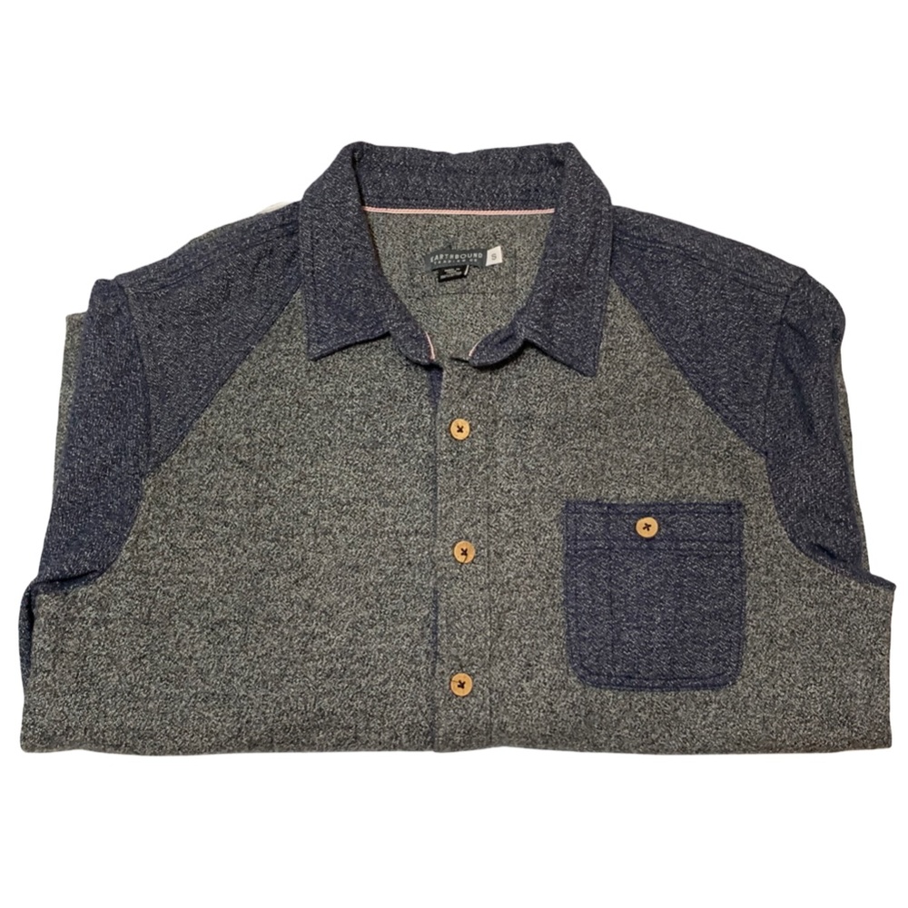 EarthBound Collared Button-Up - Picture 6 of 9